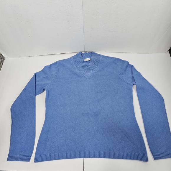 Investments Light Blue V-Neck Sweater 100% Cashmere Sz M - Picture 5 of 13